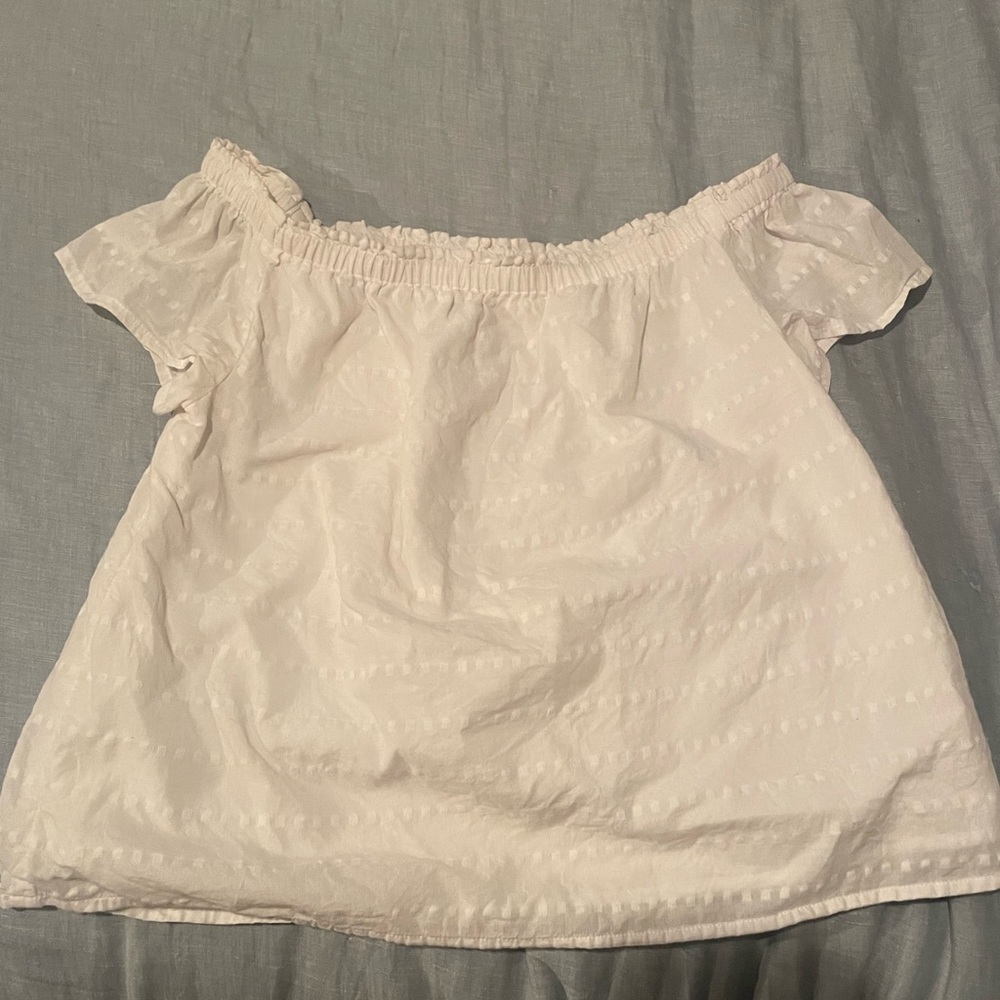 Vineyard Vines Off Shoulder white top